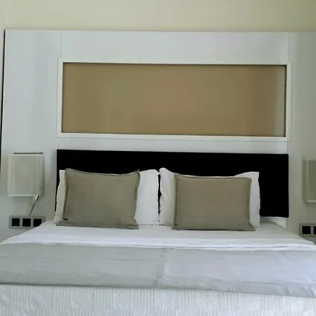 Orka Boutique Hotell 3*