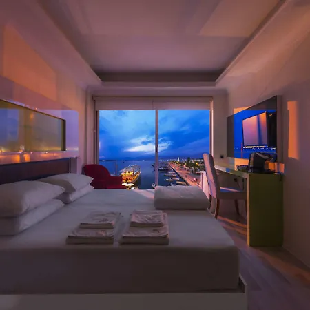 أوركا البوتيكي